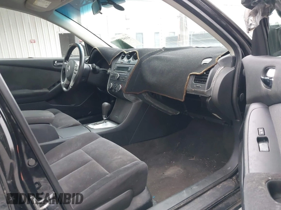 2008 Nissan Altima 2.5 SL with VIN 1N4AL21E28N512672, listed as a IAAI auction lot 41605976 with 142,223 mi miles. Bid and sale history available at carsss.com. Image 5.