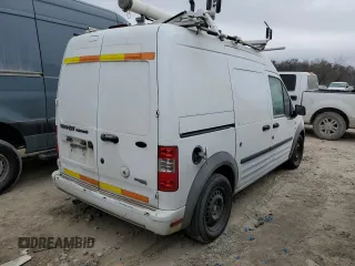 2013 Ford Transit Connect XLT z VIN NM0LS7BN9DT135388, wystawiony jako Copart lot #88339375 z przebiegiem Nie podano mil oraz Czysty tytuł • Clean title. Historia ofert i sprzedaży dostępna na DreamBid. Obrazek 3.