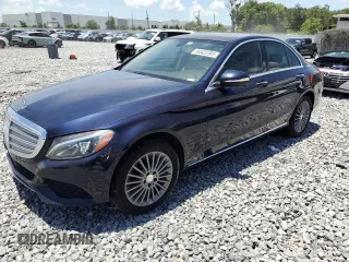 2015 Mercedes-Benz C 300 Luxury with VIN 55SWF4KB5FU034698, listed as a Copart auction lot 64422385 with 161,007 mi miles and Clean title. Bid and sale history available at DreamBid. Image 1.