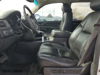 2014 Chevrolet Suburban LT with VIN 1GNSKJE74ER153411, listed as a Copart auction lot 48805715 with 177,433 mi miles and Salvage Title. Bid and sale history available at carsss.com. Image 7.