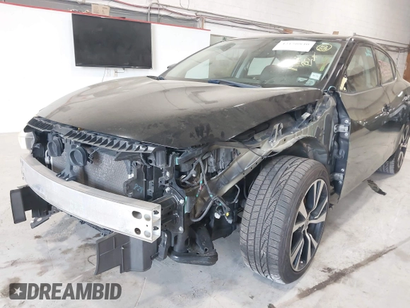 2017 Nissan Maxima SV with VIN 1N4AA6AP4HC448810, listed as a IAAI auction lot 42150840 with 114,916 mi miles and . Bid and sale history available at DreamBid. Image 6.