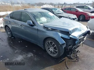2015 Infiniti Q50 Premium with VIN JN1BV7AR7FM408550, listed as a IAAI auction lot 41619558 with 137,678 mi miles. Bid and sale history available at carsss.com. Image 1.
