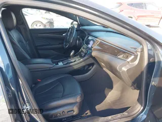 2019 Buick LaCrosse Avenir with VIN 1G4ZU5SS2KU119070, listed as a IAAI auction lot 41640533 with 65,558 mi miles. Bid and sale history available at carsss.com. Image 5.
