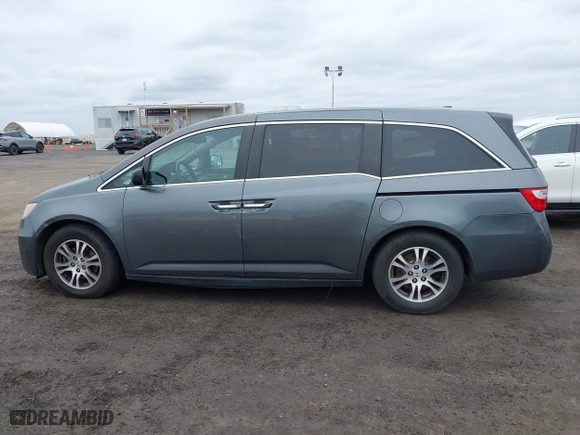 2011 Honda Odyssey EX-L with VIN 5FNRL5H61BB036921, listed as a IAAI auction lot 41939802 with 126,656 mi miles. Bid and sale history available at carsss.com. Image 14.