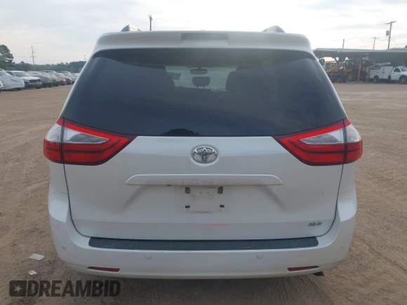 2015 Toyota Sienna XLE with VIN 5TDYK3DC8FS639221, listed as a IAAI auction lot 41891188 with 195,610 mi miles. Bid and sale history available at carsss.com. Image 16.