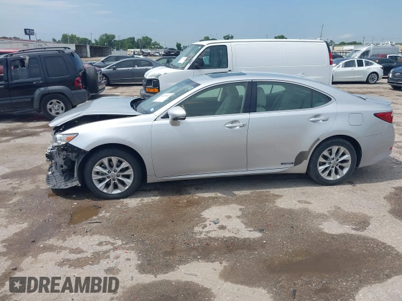 2013 Lexus ES 300h with VIN JTHBW1GG8D2026600, listed as a IAAI auction lot 42418702 with 114,652 mi miles and . Bid and sale history available at DreamBid. Image 15.