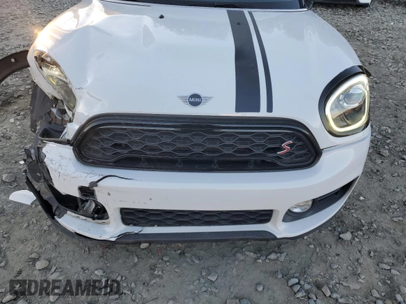 2019 MINI Countryman Cooper S with VIN WMZYT5C55K3G92128, listed as a Copart auction lot 88427445 with 68,689 mi miles and Salvage Title. Bid and sale history available at carsss.com. Image 14.