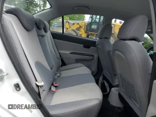2011 Hyundai Accent GLS z VIN KMHCN4AC0BU603293, wystawiony jako Copart lot #58780435 z przebiegiem 55 222 mil mil oraz Szkoda całkowita • Salvage title. Historia ofert i sprzedaży dostępna na DreamBid. Obrazek 10.