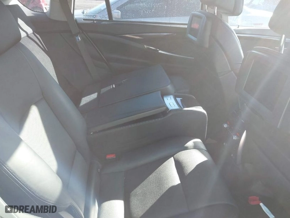 2011 BMW 5 Series Gran Turismo 550i xDrive with VIN WBASP4C52BC341644, listed as a IAAI auction lot 41694573 with 202,983 mi miles. Bid and sale history available at carsss.com. Image 8.