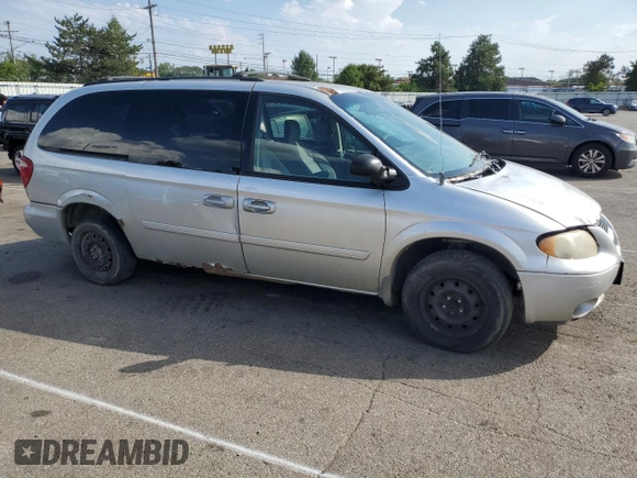 2006 Chrysler Town & Country LWB LX with VIN 2A4GP44R16R847371, listed as a Copart auction lot 69244594 with 248,490 mi miles and Clean Title. Bid and sale history available at carsss.com. Image 4.