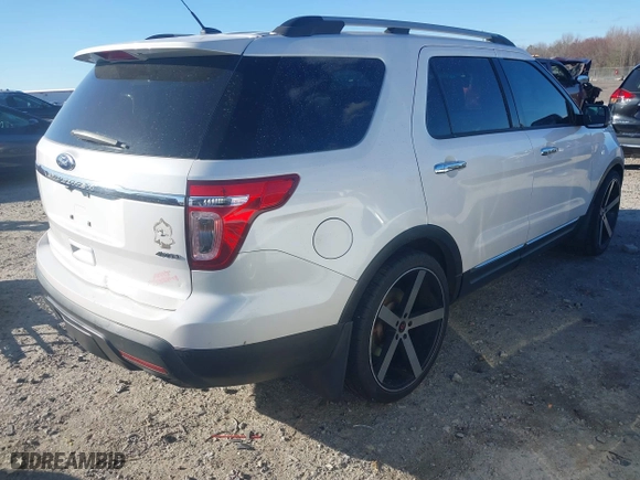 2014 Ford Explorer XLT with VIN 1FM5K8D8XEGA67150, listed as a IAAI auction lot 41731862 with 246,182 mi miles. Bid and sale history available at carsss.com. Image 4.