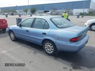 1996 Chevrolet Prizm z VIN 1Y1SK5283TZ057095, wystawiony jako IAAI lot #41676394 z przebiegiem 199 114 mil mil oraz . Historia ofert i sprzedaży dostępna na DreamBid. Obrazek 3.