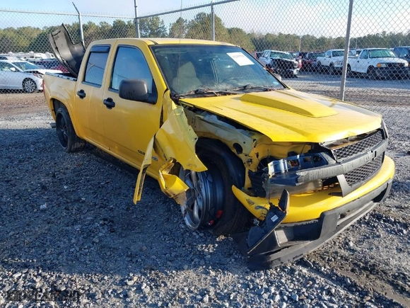 2005 Chevrolet Colorado 1SB LS Z85 with VIN 1GCCS136458121927, listed as a IAAI auction lot 41205526 with NaN miles. Bid and sale history available at carsss.com. Image 1.