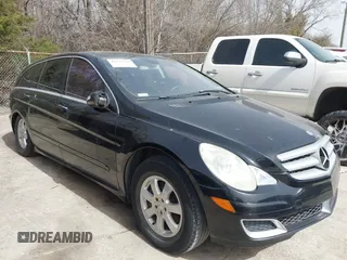 2006 Mercedes-Benz R-Class 3.5L with VIN 4JGCB65E26A006704, listed as a IAAI auction lot 41745249 with 145,198 mi miles. Bid and sale history available at carsss.com. Image 6.
