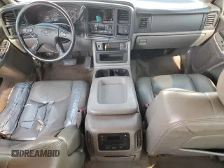 2005 Chevrolet Avalanche LS z VIN 3GNEK12Z15G275369, wystawiony jako Copart lot #59107835 z przebiegiem 252 387 mil mil oraz Szkoda całkowita • Salvage title. Historia ofert i sprzedaży dostępna na DreamBid. Obrazek 8.