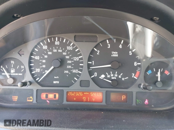 2003 BMW 3 Series 325i z VIN WBAEV334X3KL87573, wystawiony jako IAAI lot #42311092 z przebiegiem 262 326 mil mil oraz . Historia ofert i sprzedaży dostępna na DreamBid. Obrazek 7.