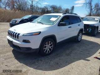 2015 Jeep Cherokee Sport with VIN 1C4PJLAB0FW677388, listed as a IAAI auction lot 41812184 with 138,240 mi miles. Bid and sale history available at carsss.com. Image 18.