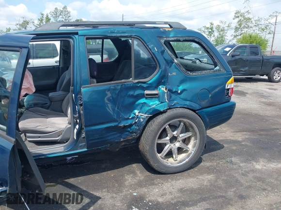 1999 Isuzu Rodeo S with VIN 4S2CK58W6X4332027, listed as a IAAI auction lot 42087396 with 258,508 mi miles and . Bid and sale history available at DreamBid. Image 6.