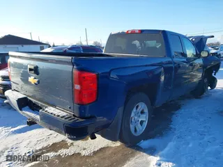 2018 Chevrolet Silverado 1500 LT with VIN 1GCVKREC2JZ216257, listed as a IAAI auction lot 41525909 with 75,614 mi miles. Bid and sale history available at carsss.com. Image 4.
