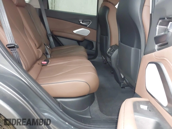 2024 Acura RDX Advance with VIN 5J8TC2H70RL032588, listed as a IAAI auction lot 42517589 with 9,517 mi miles and . Bid and sale history available at DreamBid. Image 8.