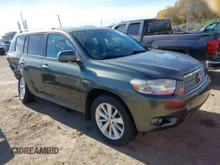 2008 Toyota Highlander Hybrid Limited with VIN JTEEW44AX82008911, listed as a IAAI auction lot 40812281 with 305,676 mi miles. Bid and sale history available at carsss.com. Image 1.