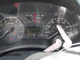 2017 Nissan Sentra SR z VIN 3N1AB7AP4HY303578, wystawiony jako IAAI lot #42151668 z przebiegiem 75 885 mil mil oraz . Historia ofert i sprzedaży dostępna na DreamBid. Obrazek 7.