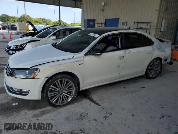 2015 Volkswagen Passat SE with VIN 1VWBS7A33FC026231, listed as a Copart auction lot 52021205 with 180,507 mi miles and Salvage title. Bid and sale history available at DreamBid. Image 1.