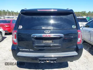 2016 GMC Yukon XL Denali with VIN 1GKS1HKJ5GR435925, listed as a IAAI auction lot 41727259 with 137,098 mi miles. Bid and sale history available at carsss.com. Image 16.