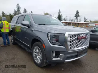 2022 GMC Yukon XL Denali with VIN 1GKS2JKL1NR208671, listed as a IAAI auction lot 39140703 with 28,235 mi miles and . Bid and sale history available at carsss.com. Image 1.