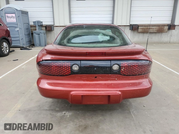 1998 Pontiac Firebird Firebird z VIN 2G2FS22K4W2210899, wystawiony jako Copart lot #51608195 z przebiegiem 99 553 mil mil oraz Szkoda całkowita • Salvage title. Historia ofert i sprzedaży dostępna na DreamBid. Obrazek 6.