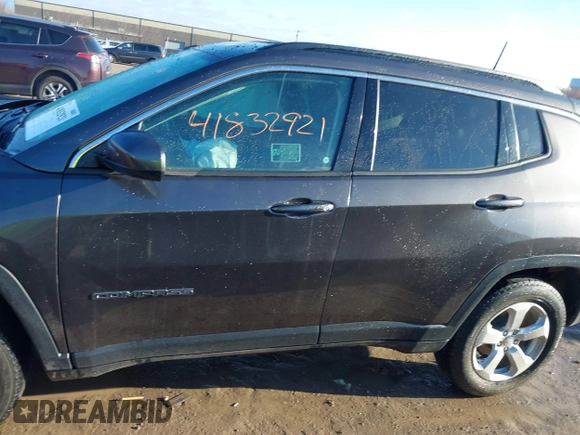 2020 Jeep Compass Latitude with VIN 3C4NJDBB3LT223939, listed as a IAAI auction lot 41832921 with 83,938 mi miles and . Bid and sale history available at DreamBid. Image 14.