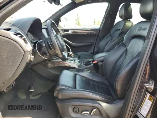 2014 Audi SQ5 Premium Plus z VIN WA1CGAFP3EA090873, wystawiony jako Copart lot #52160785 z przebiegiem 159 664 mil mil oraz Szkoda całkowita • Salvage title. Historia ofert i sprzedaży dostępna na DreamBid. Obrazek 7.
