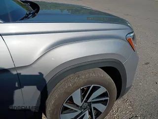 2024 Volkswagen Atlas SE with VIN 1V2HR2CAXRC558117, listed as a IAAI auction lot 42806737 with 23,571 mi miles and . Bid and sale history available at DreamBid. Image 30.