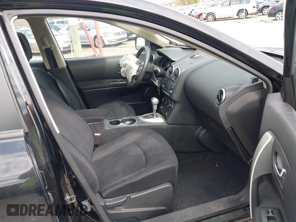 2015 Nissan Rogue S z VIN JN8AS5MV1FW761809, wystawiony jako IAAI lot #42098400 z przebiegiem 100 834 mil mil oraz . Historia ofert i sprzedaży dostępna na DreamBid. Obrazek 5.