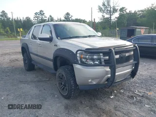 2007 Chevrolet Avalanche 1LT z VIN 3GNFK12397G113640, wystawiony jako IAAI lot #42481126 z przebiegiem 225 286 mil mil oraz . Historia ofert i sprzedaży dostępna na DreamBid. Obrazek 1.