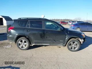 2008 Toyota RAV4 Sport с VIN JTMZK32V085018444, выставлен на аукционе IAAI как лот 41366927 с пробегом 204 453 миль миль и . История ставок и продаж доступна на DreamBid. Изображение 14.