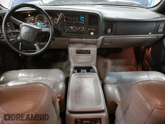 2001 Chevrolet Tahoe LT with VIN 1GNEK13TX1R104270, listed as a Copart auction lot 54935005 with 227,086 mi miles and Clean Title. Bid and sale history available at carsss.com. Image 8.