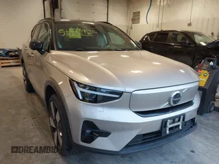 2023 Volvo XC40 Ultimate с VIN YV4ED3UM4P2052302, выставлен на аукционе IAAI как лот 41350191 с пробегом 8 542 миль миль и . История ставок и продаж доступна на DreamBid. Изображение 1.