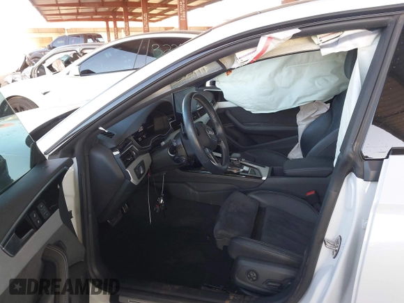 2023 Audi A5 Sportback S line Premium Plus z VIN WAUFACF50PA037465, wystawiony jako IAAI lot #42115428 z przebiegiem 34 463 mil mil oraz . Historia ofert i sprzedaży dostępna na DreamBid. Obrazek 5.