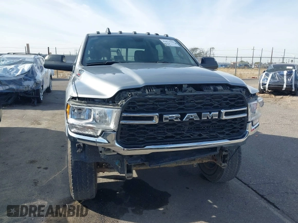 2021 Ram 2500 Tradesman with VIN 3C6UR5HJ9MG610232, listed as a IAAI auction lot 41072104 with 22,196 mi miles and . Bid and sale history available at DreamBid. Image 6.