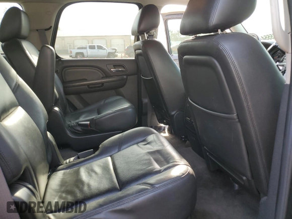 2011 GMC Yukon Denali with VIN 1GKS2EEF1BR327295, listed as a Copart auction lot 71555544 with 212,362 mi miles and Salvage Title. Bid and sale history available at carsss.com. Image 11.