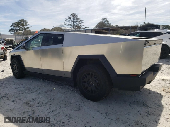 2024 Tesla Cybertruck with VIN 7G2CEHED5RA040883, listed as a Copart auction lot 49793355 with 2,822 mi miles and Salvage Title. Bid and sale history available at carsss.com. Image 2.