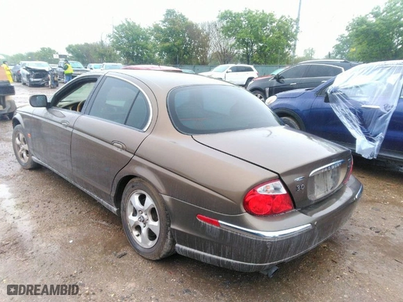 2001 Jaguar S-Type V6 with VIN SAJDA01N81FL93710, listed as a IAAI auction lot 36150180 with NaN miles. Bid and sale history available at carsss.com. Image 3.