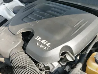 2013 Chrysler 300 Luxury Series с VIN 2C3CCASG6DH529270, выставлен на аукционе IAAI как лот 42713777 с пробегом 136 844 миль миль и . История ставок и продаж доступна на DreamBid. Изображение 25.