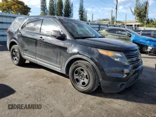 2015 Ford Utility Police Interceptor with VIN 1FM5K8AR8FGA78467, listed as a Copart auction lot 43581655 with 183,077 mi miles and Salvage Title. Bid and sale history available at carsss.com. Image 4.