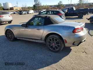 2017 FIAT 124 Spider Elaborazione Abarth z VIN JC1NFAEK6H0113755, wystawiony jako Copart lot #87475064 z przebiegiem Nie podano mil oraz Szkoda całkowita • Salvage title. Historia ofert i sprzedaży dostępna na DreamBid. Obrazek 2.