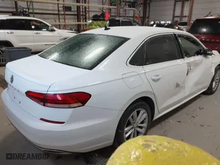 2020 Volkswagen Passat 2.0T SE with VIN 1VWSA7A35LC021689, listed as a IAAI auction lot 41865717 with 72,730 mi miles. Bid and sale history available at carsss.com. Image 4.
