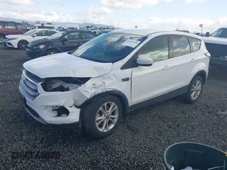 2017 Ford Escape SE with VIN 1FMCU9G97HUE98112, listed as a IAAI auction lot 41681438 with 71,837 mi miles. Bid and sale history available at carsss.com. Image 17.