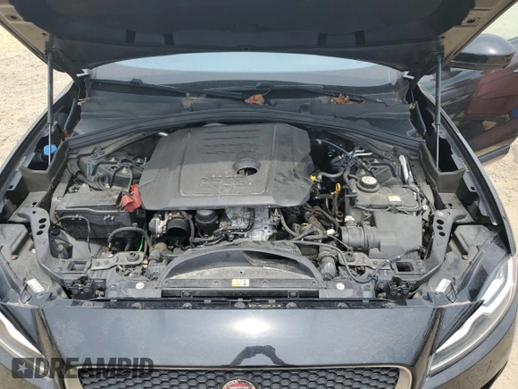 2018 Jaguar F-Pace with VIN SADCL2FN2JA252044, listed as a Copart auction lot 66564134 with 67,515 mi miles and Salvage title. Bid and sale history available at DreamBid. Image 12.