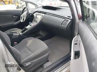 2015 Toyota Prius Four with VIN JTDKN3DU3F0413662, listed as a IAAI auction lot 42126540 with 34,252 mi miles. Bid and sale history available at carsss.com. Image 5.